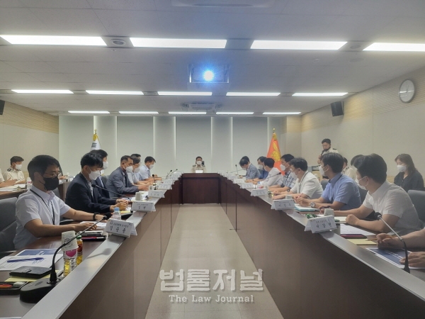 소방청은 지난 7일 시·도 소방행정과장 19명이 참석한 가운데 ‘전국 소방공무원 공직기강 확립 회의’를 개최했다.